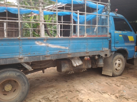 ขายรถอีซูซุ6ล้อเครื่อง4BE1เคเอสภาษีขาดปี56ลดเหลือ195000บาท ขายรถอีซูซุ6ล้อเครื่อง4BE1เคเอสภาษีขาดปี56ลดเหลือ195000บาท