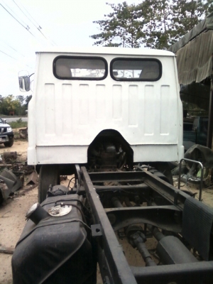 ขาย hino Km 6 สูบ เครื่อง 100 แรงม้า คัชซียาว 4.30 เมตร ต่อดั้มพอดี แจ้งจอด ม.79 ราค190000 บาท