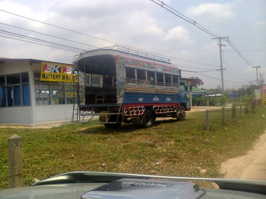 ขายรถหกล้ออีซูสุNPRหลังคาสองแถว