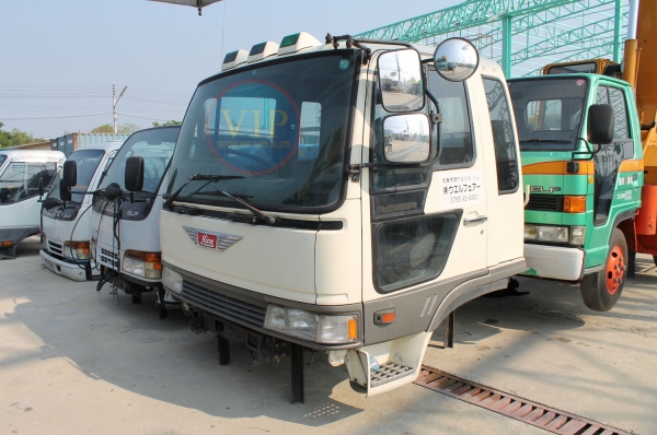 ขายหัวเก๋งรถบรรทุกเก่าจากญี่ปุ่น สภาพเกือบ 100\% ราคาไม่แพง อุปกรณ์ภายในห้องโดยสารครบพร้อมใช้งาน