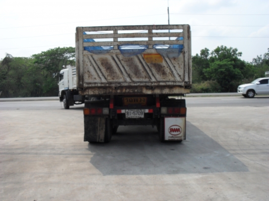 ็HINO FM 1 330 แรงม้า