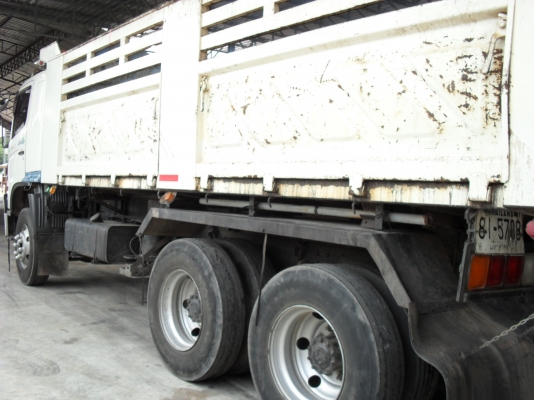 ็HINO FM 1 330 แรงม้า