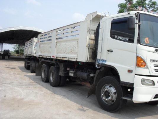 ็HINO FM 1 330 แรงม้า