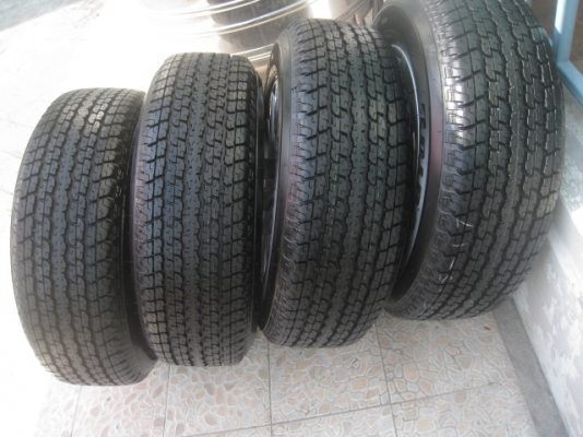 ขายล้อแม็กป้ายแดง pajerosport 17"x7.5" et38 6h139.7 ยางปี13 สนใจติดต่อเล็กคลองสามครับ (081-3747940)