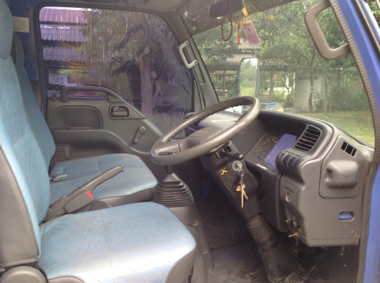 ขาย 6 ล้อ NKR-130 เทอร์โบว์ ปี 48 ตู้แห้ง ขาย 6 ล้อ NKR-130 เทอร์โบว์ ปี 48 ตู้แห้ง