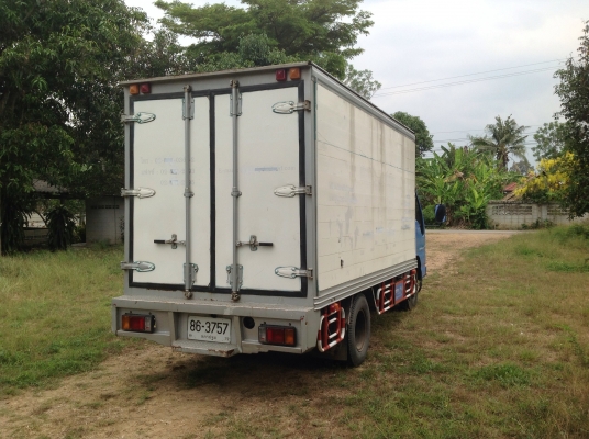 ขาย 6 ล้อ NKR-130 เทอร์โบว์ ปี 48 ตู้แห้ง ขาย 6 ล้อ NKR-130 เทอร์โบว์ ปี 48 ตู้แห้ง