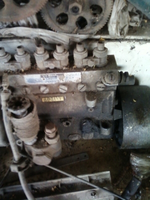 ขายปั้มโซ่ลา สำหรับเครื่องยนต์ดีเซล 6ิBG1  ISUZU ใส่ได้หลายรุ่น ราคา 4500 บาท