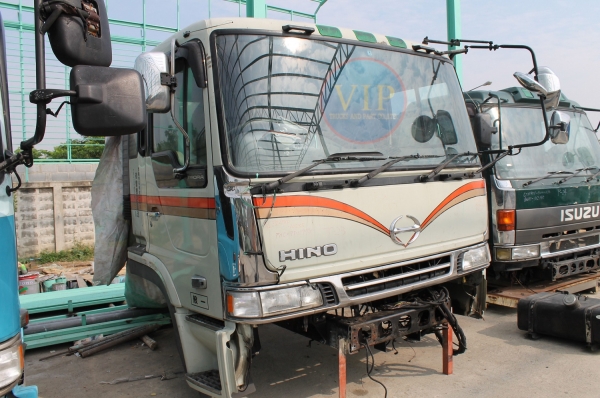 ขายหัวเก๋งรถบรรทุก 10, 12 ล้อ เก่าญี่ปุ่น สภาพสวยมากๆ