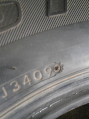 265/65R17 BRIDGESTONE DUELER H/T 684 II   มีชุด 4 เส้น TEL.081-427-3941