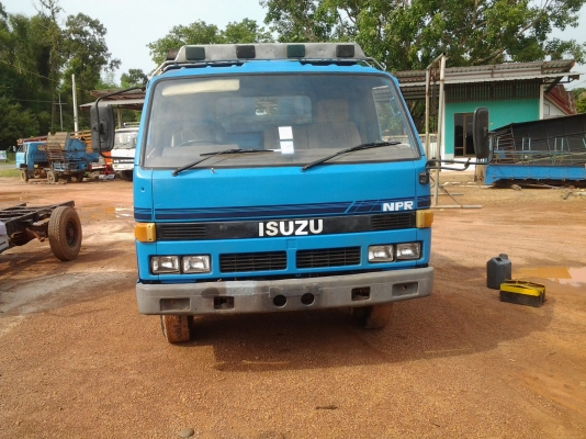 ขาย  6ล้อดั้มISUZU   NPR  เครื่อง 4BD1  เล่มทะเบียนแจ้ง  ม   79