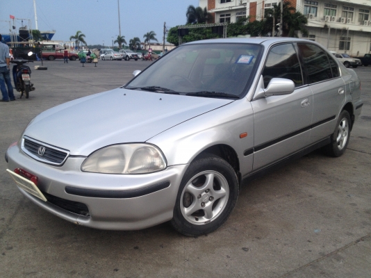 จัดแน๊นได้เกินราคารถ มะต้องไช้เงินดาวว์ /ขายCIVIC EKปี97ตัวTOPสุด กระจกข้างพับไฟฟ้า เครื่อง VTEC เกียร์AT AIRBAG  ABS ดิสเบรค4ล้อ ไม่เคยติดแก็ส ภายในสวยสะอาดมาก ช่วงล่างดี รถดีไม่มีชน หนัก ขอขายในราคา 108000  สนใจโทร 092-803-7476 สอบถามเกี่ยวกับ ไฟแน๊น 08