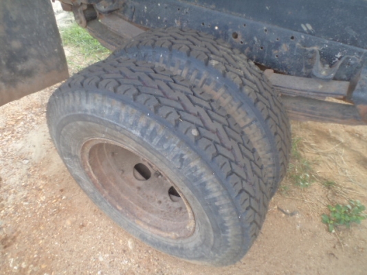 ขายไอ้หนุ่มทางหลวง toyota BU  85 แรงม้า ดั้ม 4 ตัน ราคา 220000 บาททะเบียนขาด 1ปี