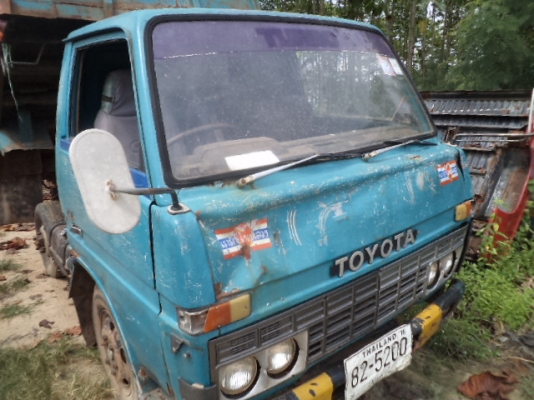 ขายไอ้หนุ่มทางหลวง toyota BU  85 แรงม้า ดั้ม 4 ตัน ราคา 220000 บาททะเบียนขาด 1ปี