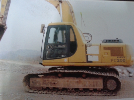 ขายรถแบคโฮ KOMATSU PC 200