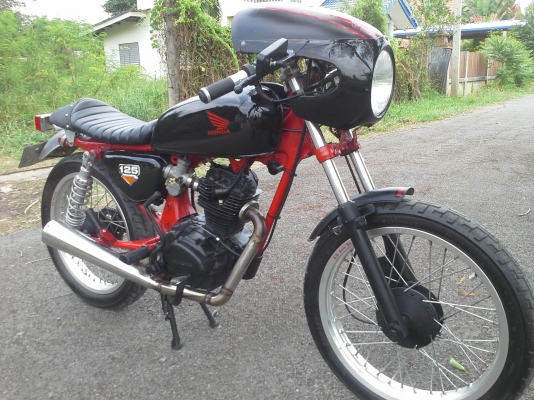 Honda gl125แต่งแนวคาเฟ่ เอกสารเล่มส้มแท้ รถพร้อมใช้ครับ