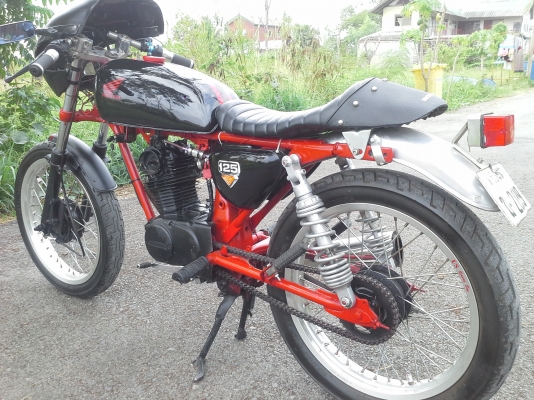 Honda gl125แต่งแนวคาเฟ่ เอกสารเล่มส้มแท้ รถพร้อมใช้ครับ