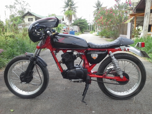 Honda gl125แต่งแนวคาเฟ่ เอกสารเล่มส้มแท้ รถพร้อมใช้ครับ