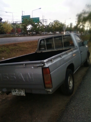 ขายกระบะนิสสัน บิ๊กเอ็ม big-m ปี 90 เครื่อง TD2500 CC ราคา 68000