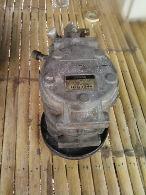 ขายคอมแอร์สำหรับรถยนต์ ยีห้อ DENSO ราคา 1500 บาท