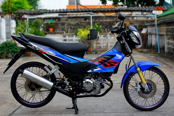 ขาย Sonic ตัวใหม่ สีน้ำเงิน สวยๆ ขาย Sonic ตัวใหม่ สีน้ำเงิน สวยๆ