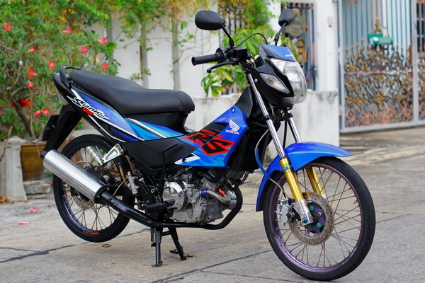 ขาย Sonic ตัวใหม่  สีน้ำเงิน สวยๆ