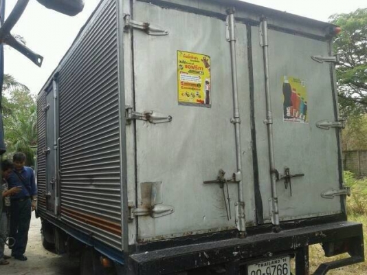 ขายISUZU NPR115แรง เครื่องดี หัวบางเดิม ยางดีทั้ง6เส้น สภาพพร้อมใช้ เอกสารพร้อมโอน