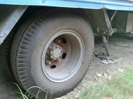 ขายISUZU NPR115แรง เครื่องดี หัวบางเดิม ยางดีทั้ง6เส้น สภาพพร้อมใช้ เอกสารพร้อมโอน