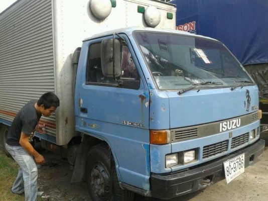 ขายISUZU NPR115แรง เครื่องดี หัวบางเดิม ยางดีทั้ง6เส้น สภาพพร้อมใช้ เอกสารพร้อมโอน