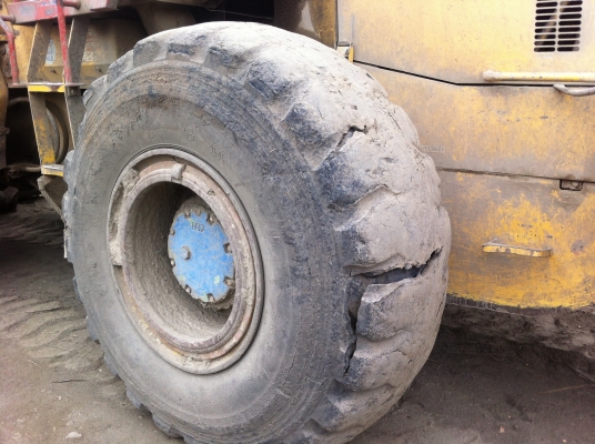 ขายรถตักล้อยางKOMATSU WA-380-1 รถใช้งาน พร้อมขาย ราคาย้อมๆ