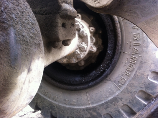 ขายรถตักล้อยางKOMATSU WA-380-1 รถใช้งาน พร้อมขาย ราคาย้อมๆ