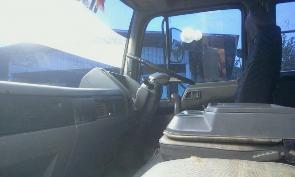 ขายรถบรรทุกสิบล้อดัมพ์ HINO 3M เครื่อง 240 แรง ดัมพ์เหล็ก ทะเบียนพร้อม