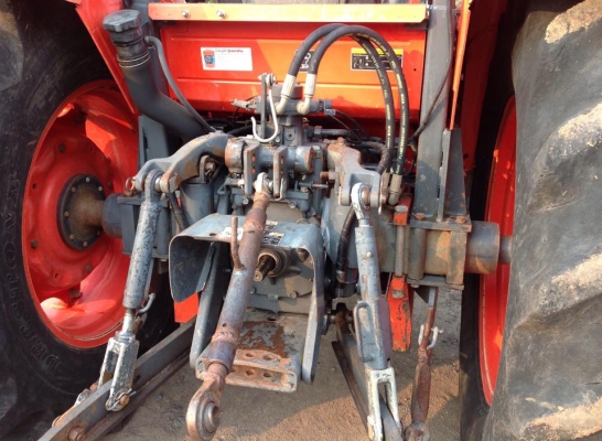 เเทรกเตอร์คูโบต้า M70  เดิมๆทั้งคัน พร้อมใช้งาน  ขายพร้อใบดันหน้า