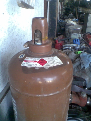 ถังแก๊ส มีแก๊สเต็มถัง