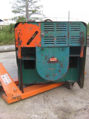 เครื่องเชื่อมคูโบต้าเบนซิล2สูบไดร์เด็นโย้ขนาด5KVAปั่นไฟ+เชื่ิิอมสามารถแปลงใส่แก๊สได้เชื่อมลวดได้หนาของนอกเเท้ราคา 19,800บาทhttp://youtu.be/IA3I1aEOx1o