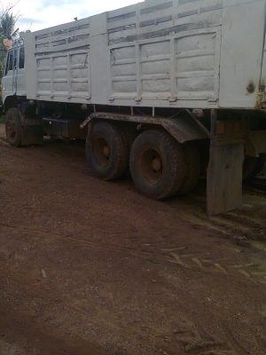 ขาย HINO 227 เครื่อง EM 100  220 แรง ยางดี ครัชซีสวย แอร์เย็น เบรคทิฟฟี สภาพพร้อมใช้