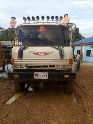 ขาย HINO 227 เครื่อง EM 100  220 แรง ยางดี ครัชซีสวย แอร์เย็น เบรคทิฟฟี สภาพพร้อมใช้