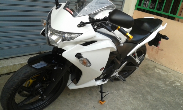 ** CBR 250i ABS เครื่องดี สภาพดี อายุรถปีกว่าๆ **