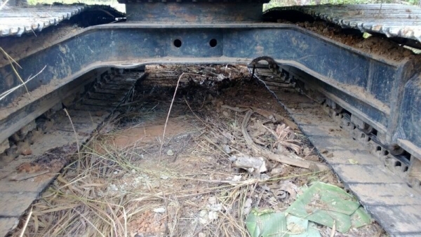 รถแบคโฮ KOBELCO  SK - 140   สนใจติดต่อ  081 - 6079515