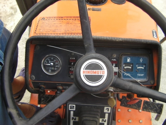 รถไถยี่ห้อHinomotoดีเซล3สูบเพลามีเกียร์สโวล์3เกียร์สภาพพร้อมใช้งานตรวจเช็คทำความสะอาดเรียบร้อยเเล้วเก่านอกแท้ขนาด18เเรงราคา 68,000บาทhttp://www.youtube.com/watch?v=aTcacl4QrFs