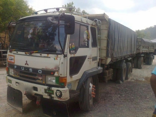 รถมิตซู 10 ล้อดั้ม 220 แรงม้า. ปี 38  ( ขายแม่,ลูก )   สนใจติดต่อ 081 - 6079515