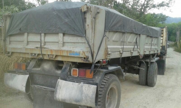 รถมิตซู 10 ล้อดั้ม 220 แรงม้า. ปี 38  ( ขายแม่,ลูก )   สนใจติดต่อ 081 - 6079515