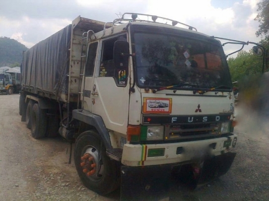 รถมิตซู 10 ล้อดั้ม 220 แรงม้า. ปี 38  ( ขายแม่,ลูก )   สนใจติดต่อ 081 - 6079515