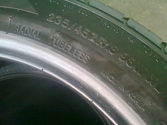 ยาง KUMHO 235-45-18