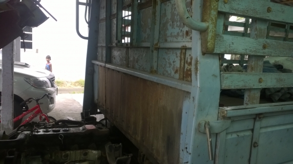 ISUZU NKR57L 6ล้อกระบะรั้ว 100แรง ปี*38 เกียร์สั้น รถสวยมาก สีเดิมๆหัวเดิม ยาง คัสซีสวย... ISUZU NKR57L 6ล้อกระบะรั้ว 100แรง ปี*38 เกียร์สั้น รถสวยมาก สีเดิมๆหัวเดิม ยาง คัสซีสวย...