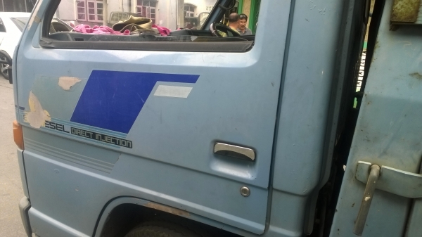 ISUZU NKR57L 6ล้อกระบะรั้ว 100แรง ปี*38 เกียร์สั้น รถสวยมาก สีเดิมๆหัวเดิม ยาง คัสซีสวย... ISUZU NKR57L 6ล้อกระบะรั้ว 100แรง ปี*38 เกียร์สั้น รถสวยมาก สีเดิมๆหัวเดิม ยาง คัสซีสวย...