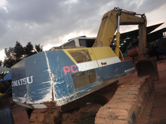KOMATSU PC200-5