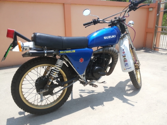 ขายSUSUKI Ts125 สวยๆ เครื่องดีทะเบียนพร้อมชุดโอน ขายSUSUKI Ts125 สวยๆ เครื่องดีทะเบียนพร้อมชุดโอน