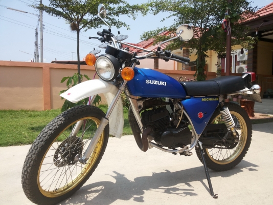 ขายSUSUKI Ts125 สวยๆ เครื่องดีทะเบียนพร้อมชุดโอน ขายSUSUKI Ts125 สวยๆ เครื่องดีทะเบียนพร้อมชุดโอน