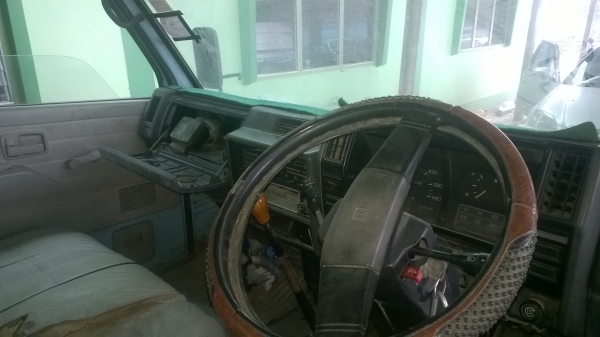 ISUZU NKR55L เครื่อง120แรง4BC2 เครื่องดีมาก หม้อแบตดี สตาร์ตทีเดียว พ.เพาเวอร์ ISUZU NKR55L เครื่อง120แรง4BC2 เครื่องดีมาก หม้อแบตดี สตาร์ตทีเดียว พ.เพาเวอร์