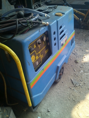 เครื่องฉีดน้ำร้อนแรงดันสูง